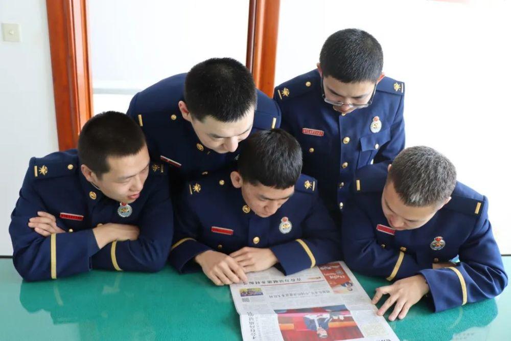 《清炒土豆丝:一道穿越时光的美味》
